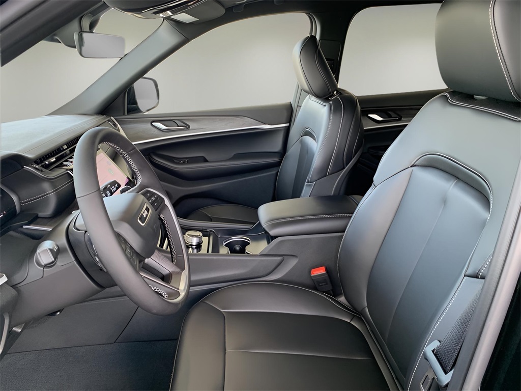 2025 Jeep Grand Cherokee Limited photo 31