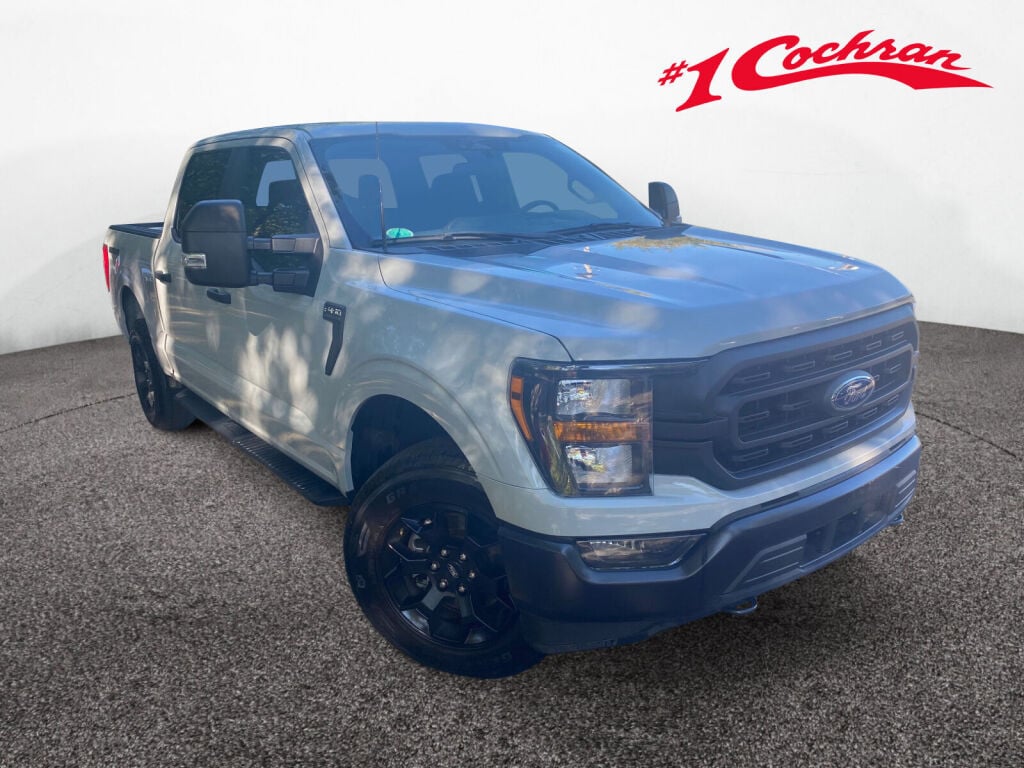 2023 Ford F-150 XL's photo