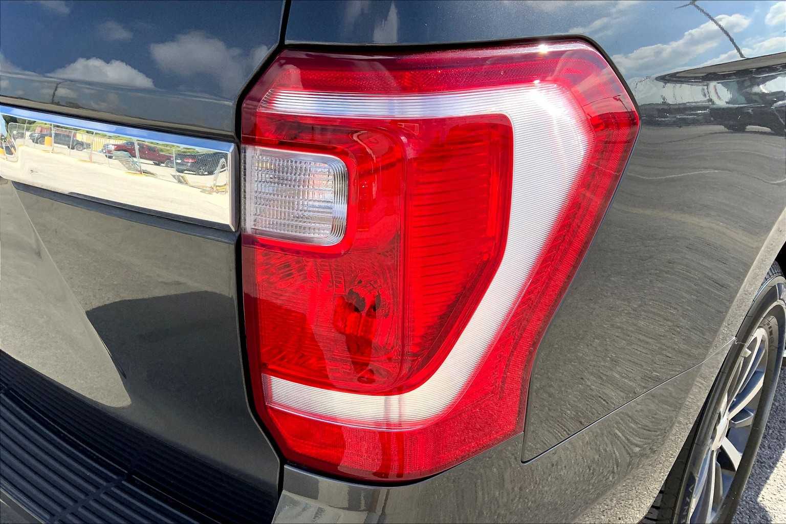 2021 Ford Expedition XLT photo 29