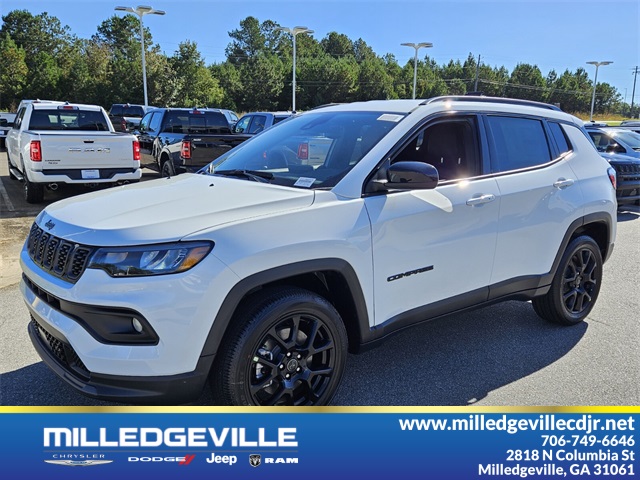 2026 Jeep Compass Latitude Altitude photo 3