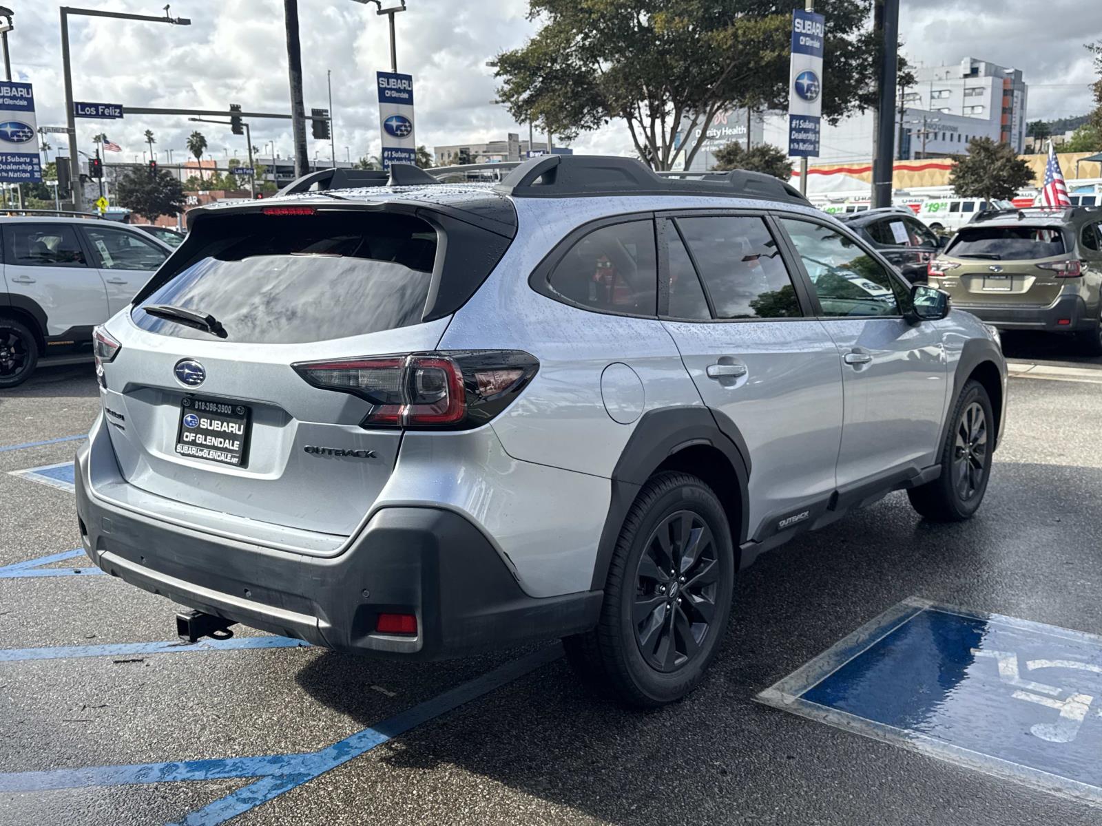 2023 Subaru Outback Onyx Edition photo 4