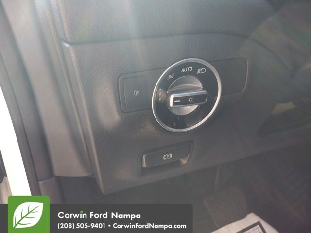 2016 Mercedes Benz CLA 250 photo 13