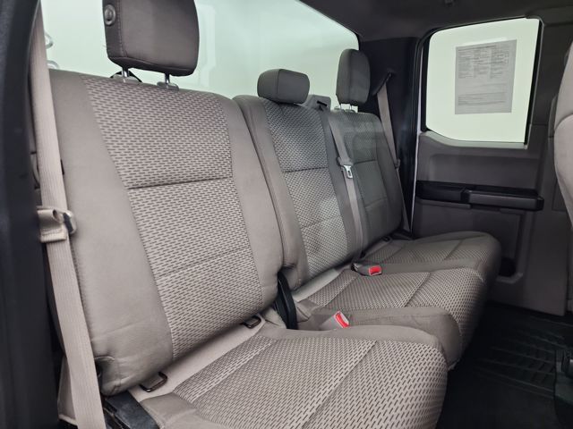 2015 Ford F-150 XL photo 10