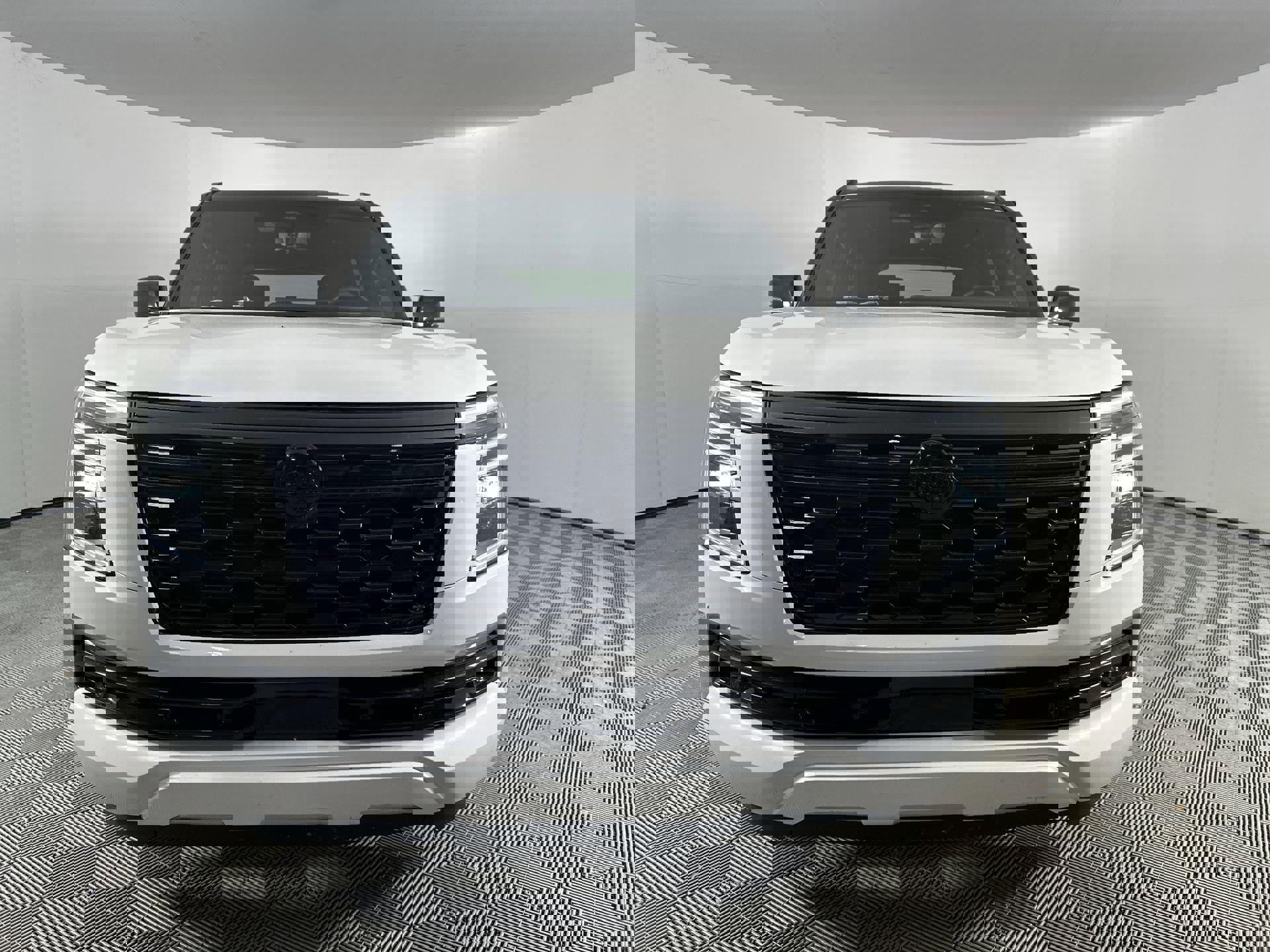 2025 Nissan Armada Platinum photo 3