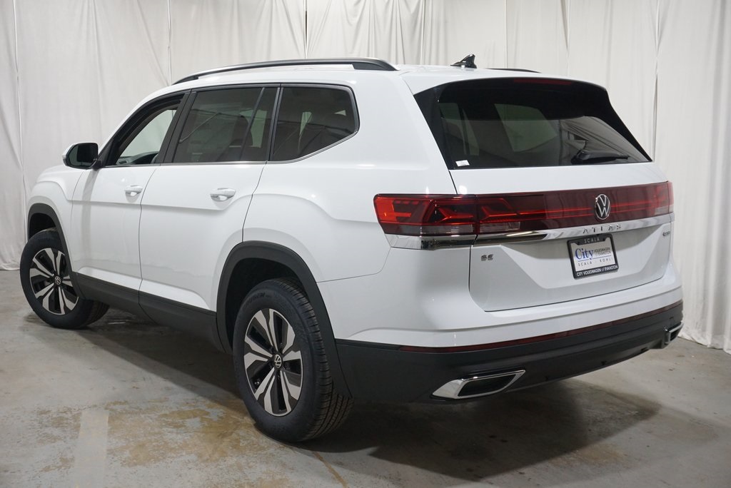 2025 Volkswagen Atlas SE photo 9
