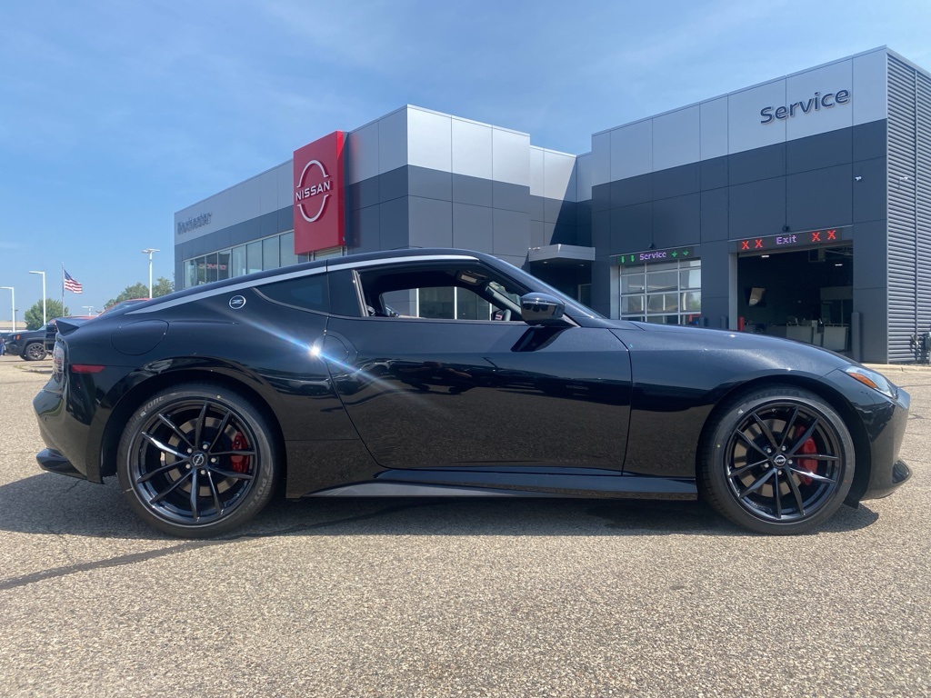 2025 Nissan Z Performance photo 4