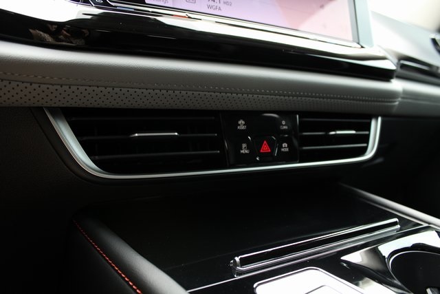 2025 Volkswagen Atlas Peak Edition SE photo 5