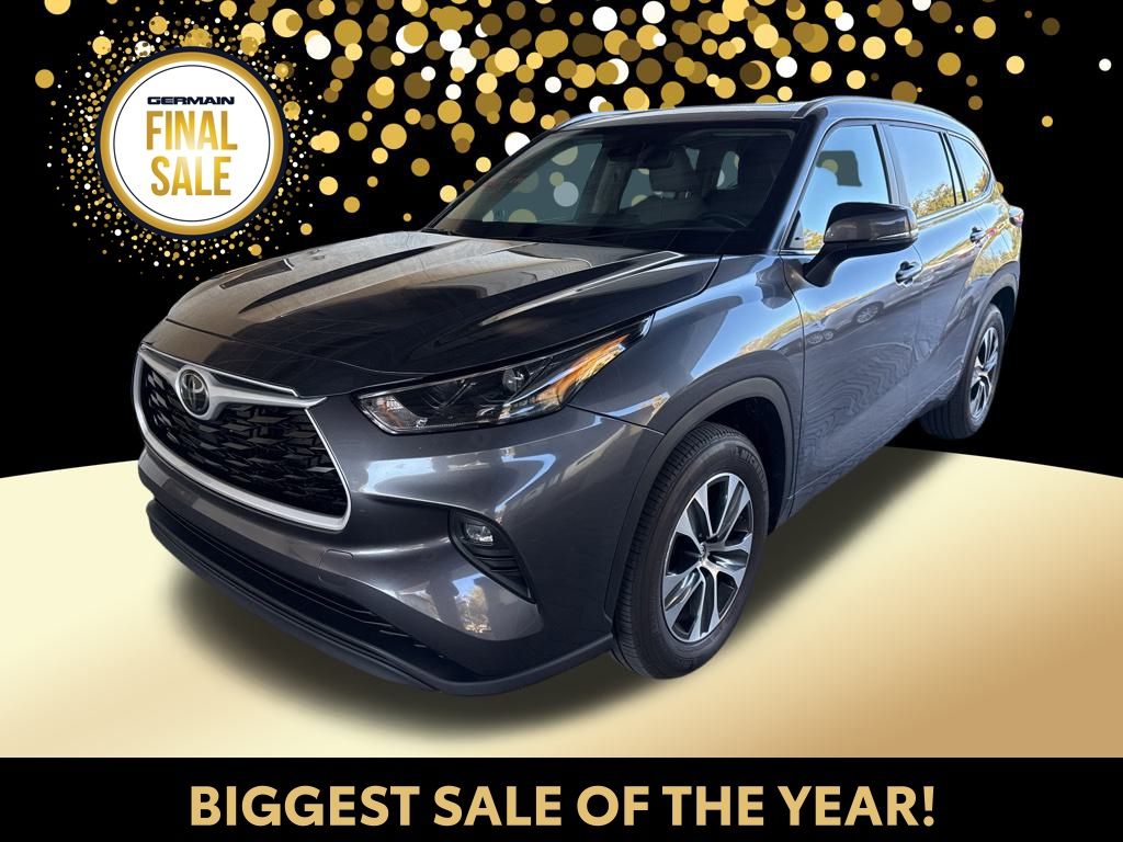 2024 Toyota Highlander XLE's photo