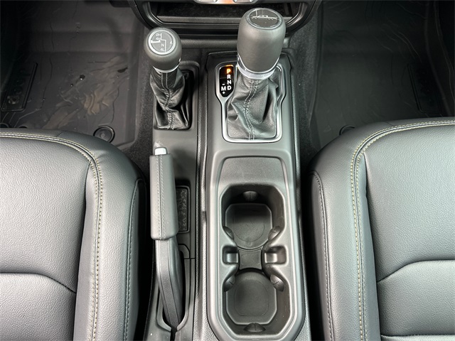 2025 Jeep Gladiator Sport photo 18