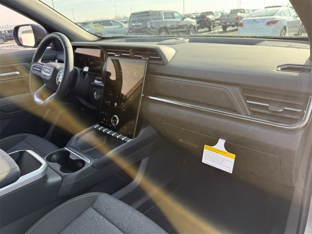 2026 GMC TERRAIN - Image 35