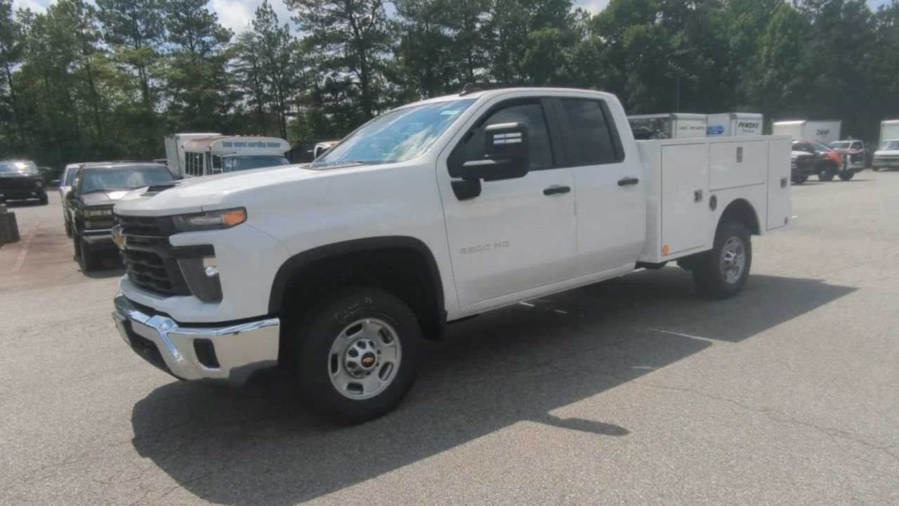 2025 Chevrolet Silverado 2500HD photo 4