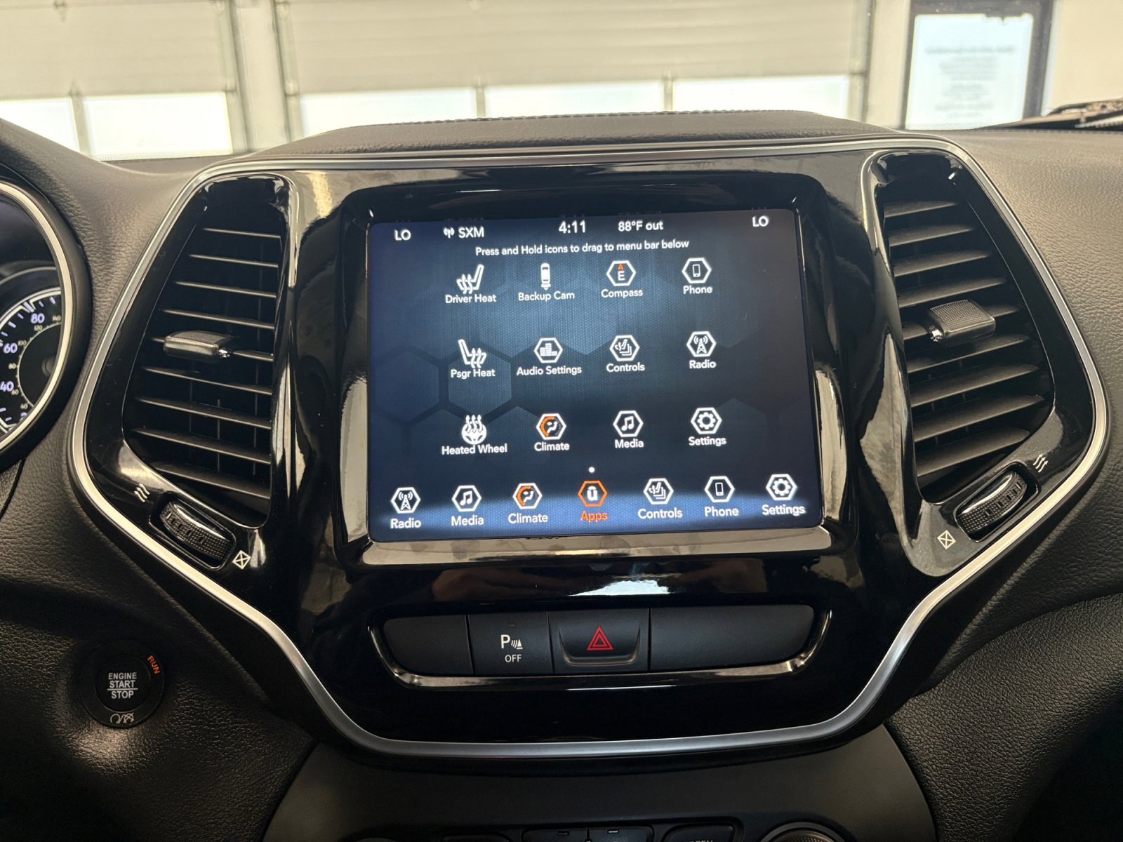 2020 Jeep Cherokee Limited photo 16