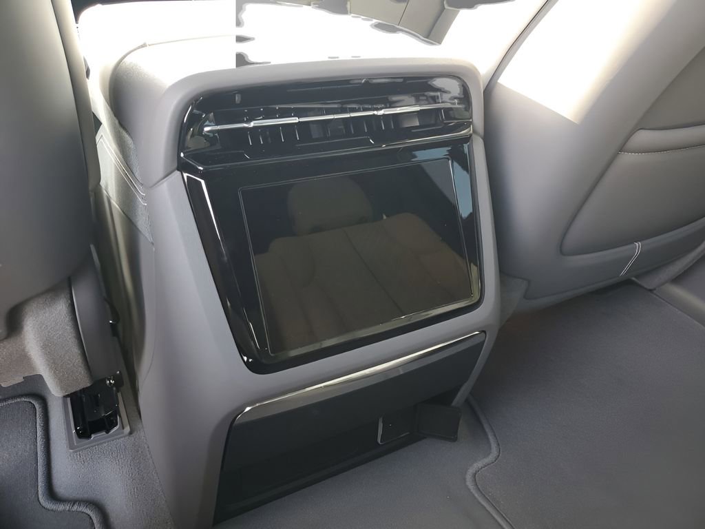 2026 Cadillac Escalade IQ Sport photo 19