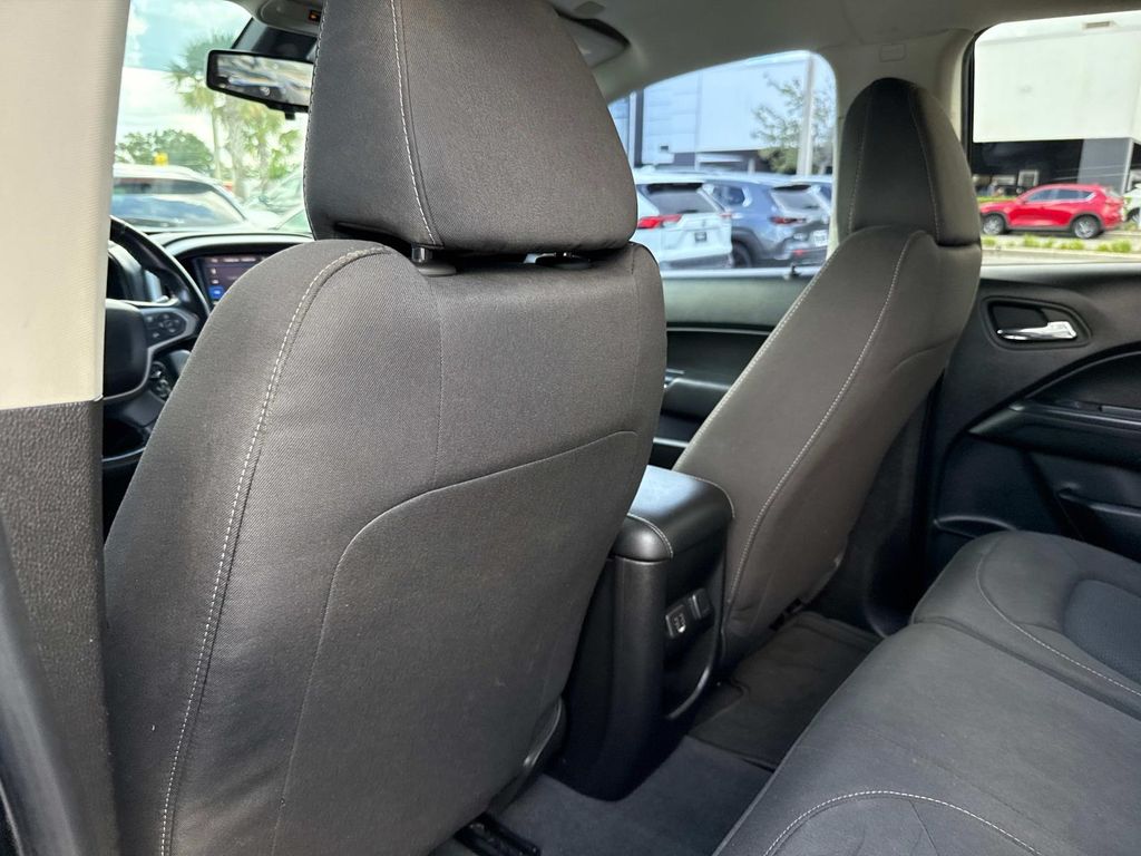 2019 Chevrolet Colorado LT photo 14