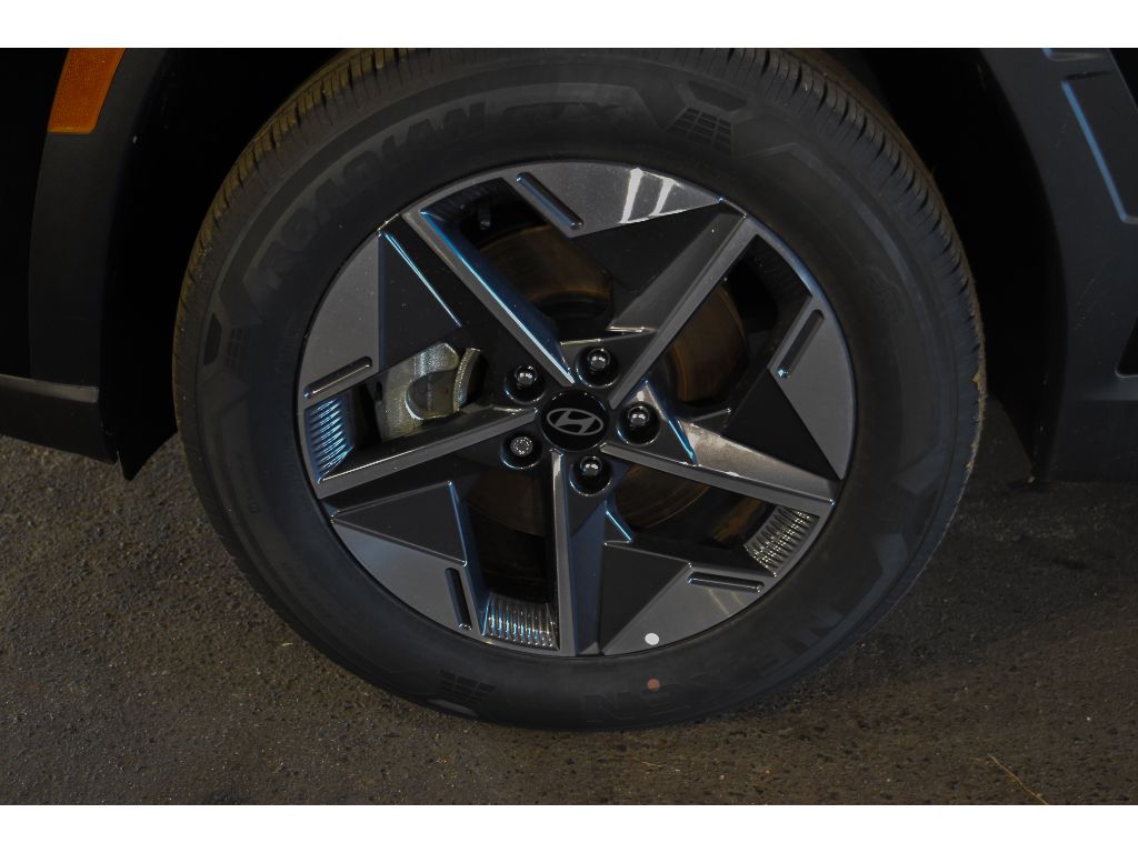 2025 Hyundai Tucson SEL photo 2
