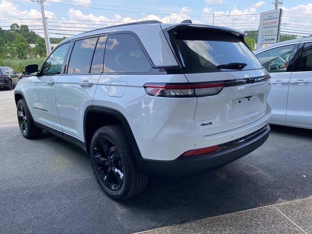 2025 Jeep Grand Cherokee Altitude X photo 2