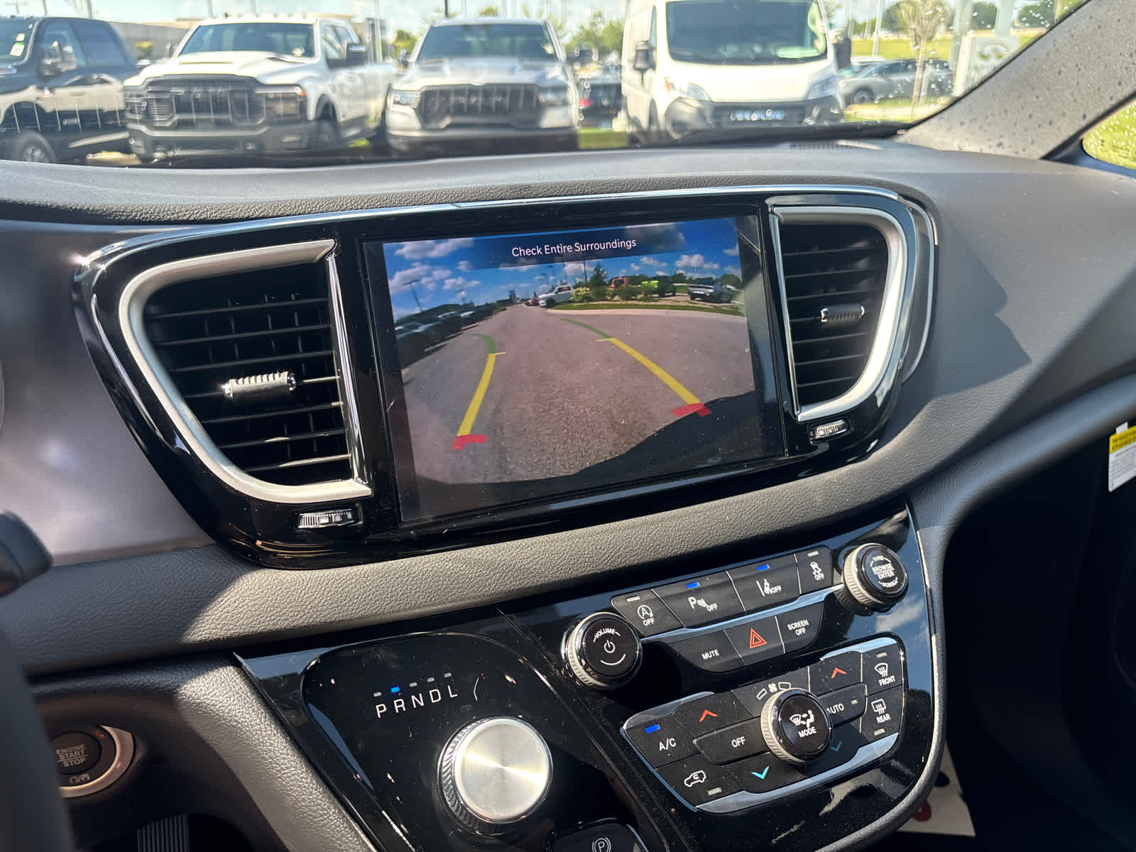 2025 Chrysler Voyager LX photo 25