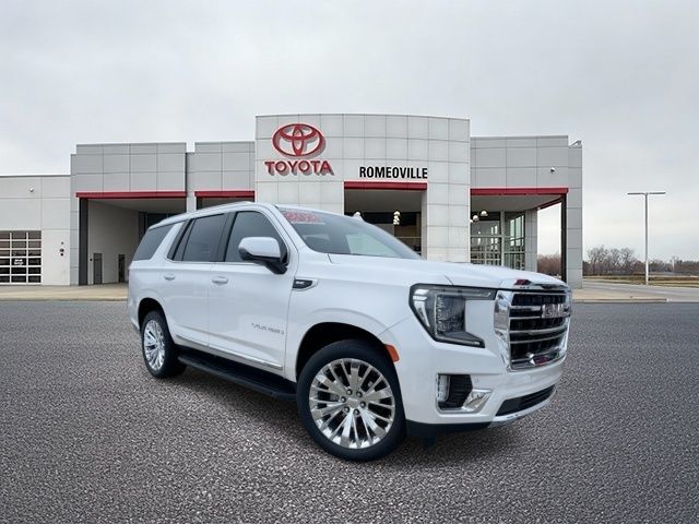 2021 GMC Yukon SLT's photo