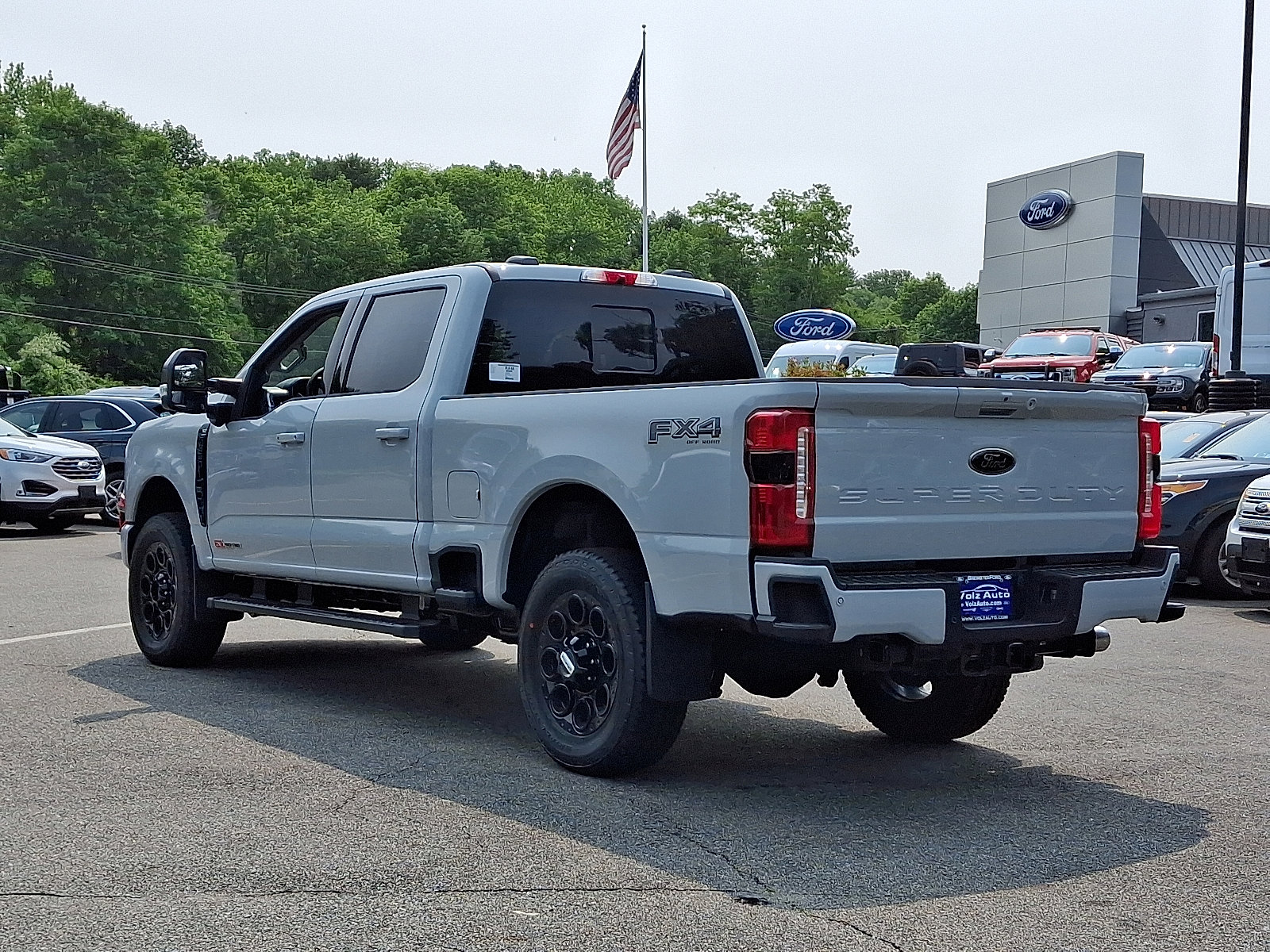 2025 Ford F-350 XLT photo 3
