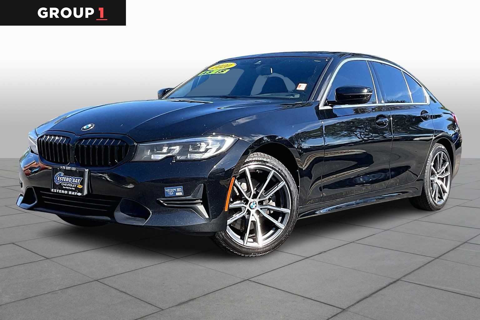 2020 BMW 3 Series 330i's photo