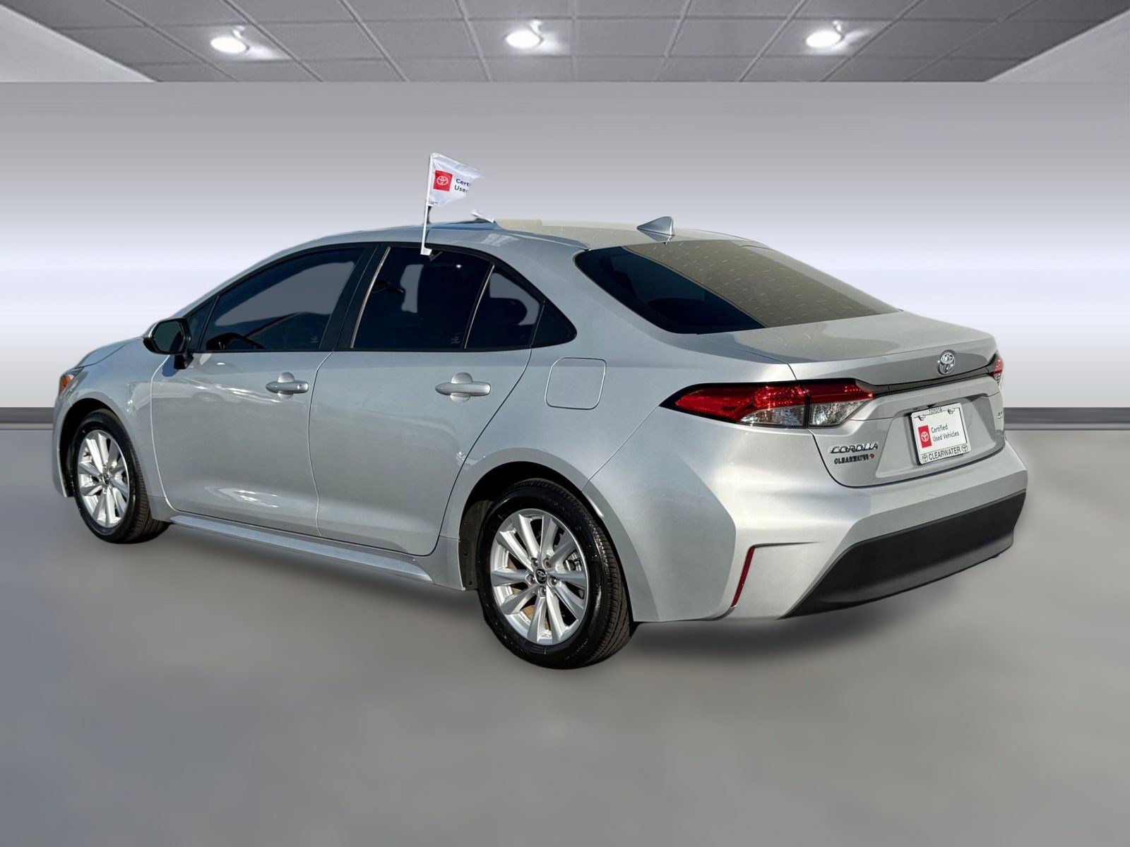 2023 Toyota Corolla LE photo 3