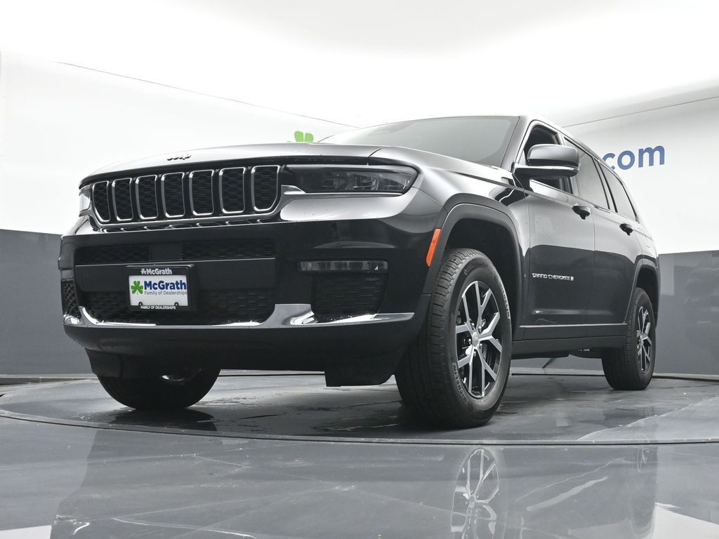 2025 Jeep Grand Cherokee Limited photo 4
