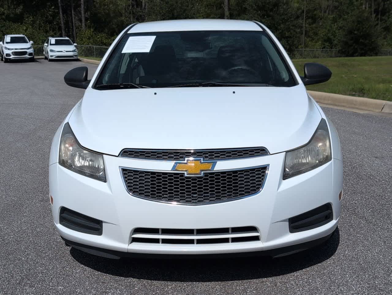 2014 Chevrolet Cruze LS photo 2