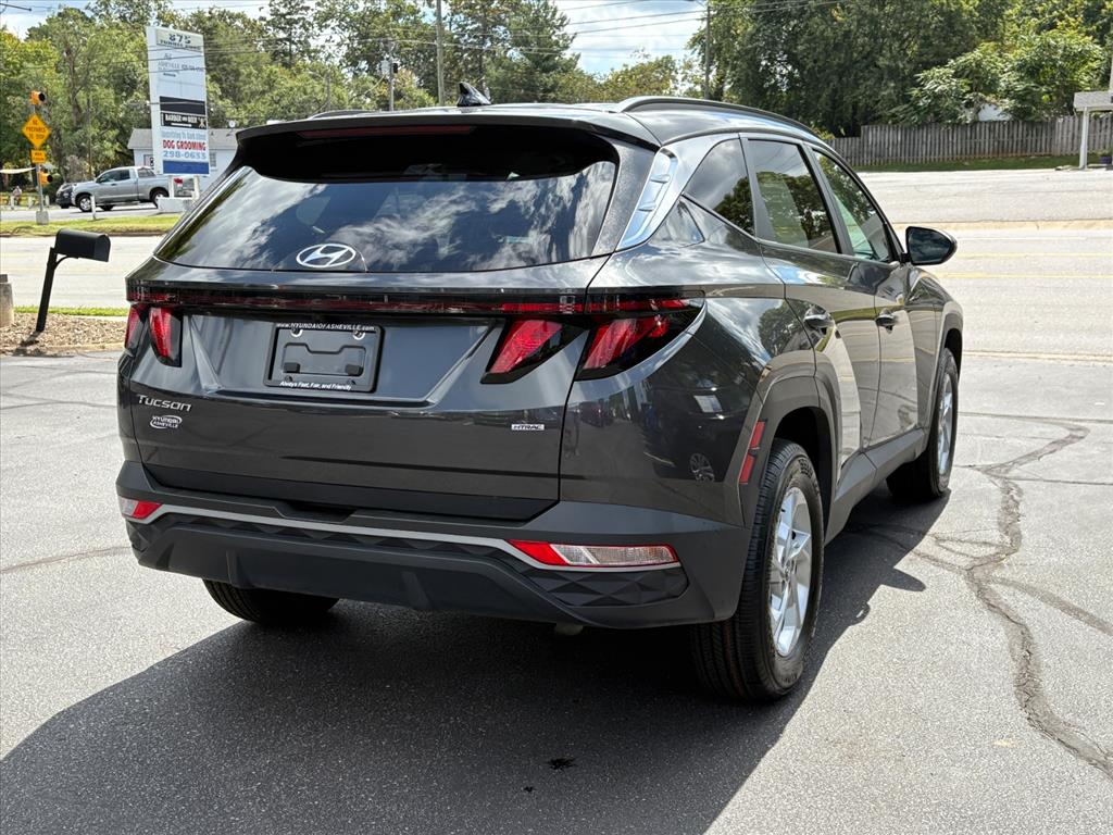 2024 Hyundai Tucson SEL photo 2