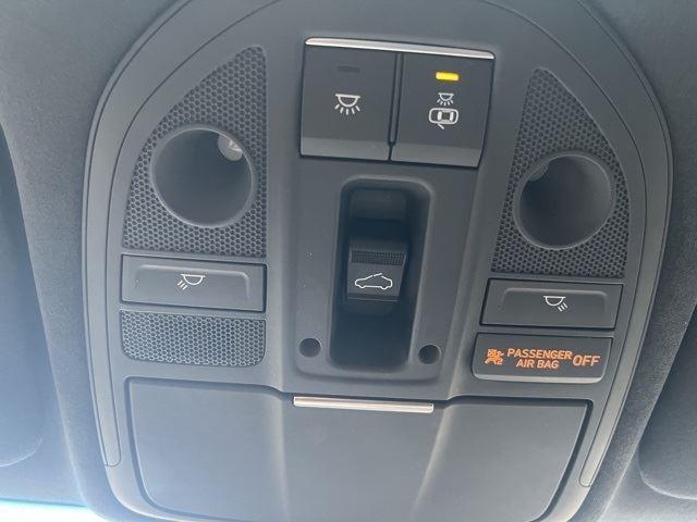 2019 Genesis G70 3.3T Advanced photo 18