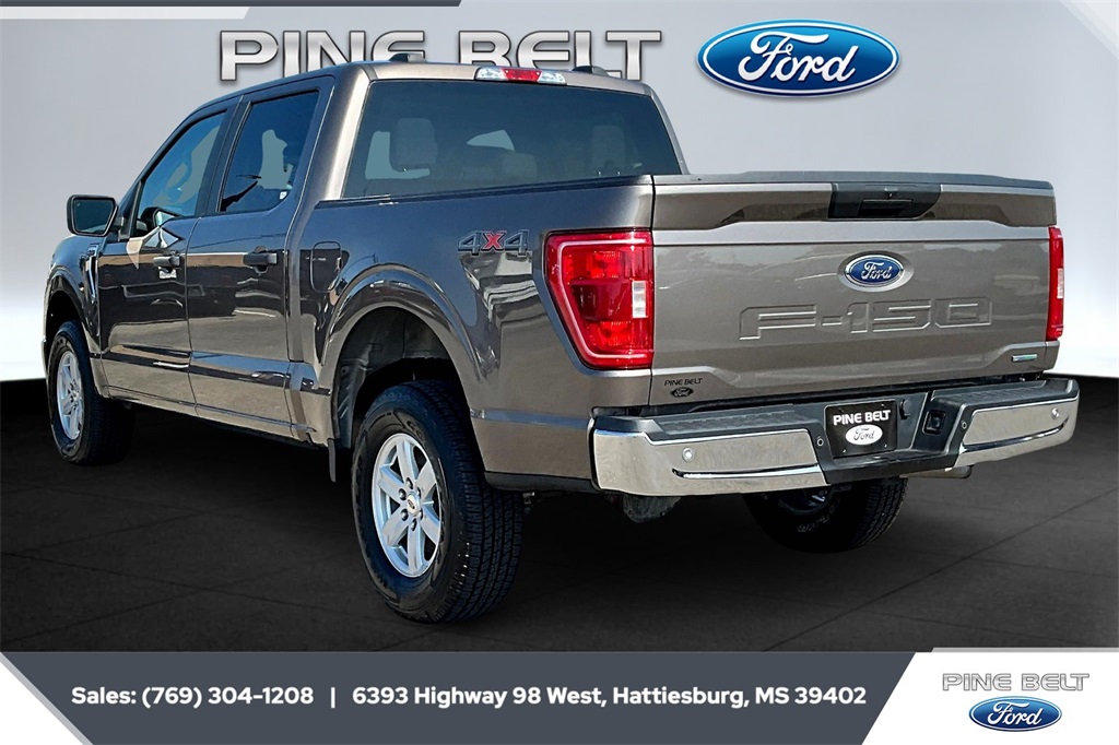 2023 Ford F-150 XLT photo 2