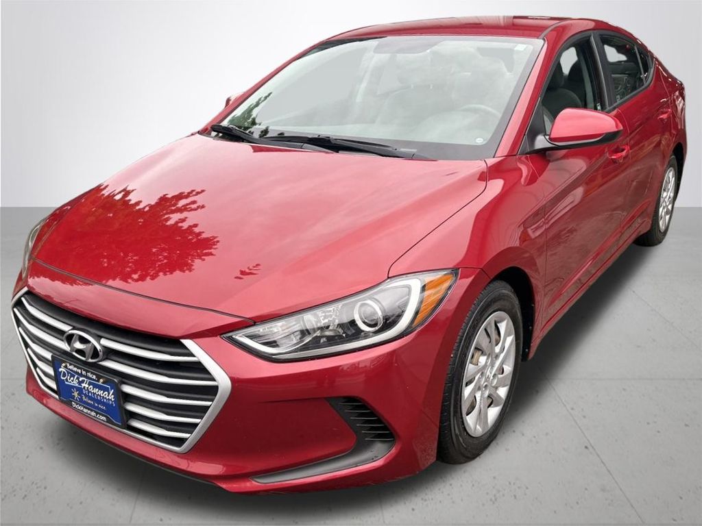 2017 Hyundai Elantra SE photo 2