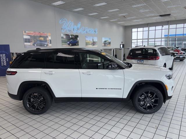 2025 Jeep Grand Cherokee Limited's photo