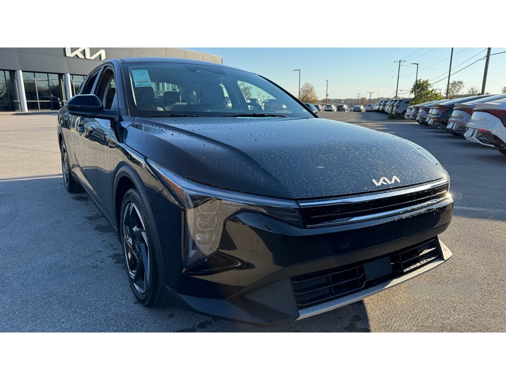 2025 Kia K4 EX's photo