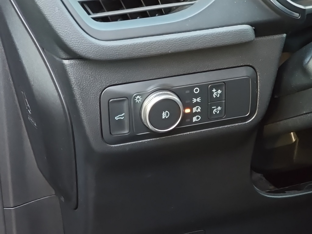 2021 Ford Escape Titanium photo 9