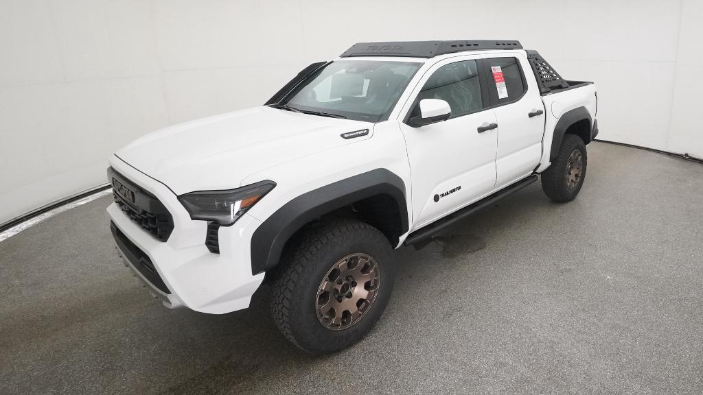 2025 Toyota Tacoma Trailhunter's photo