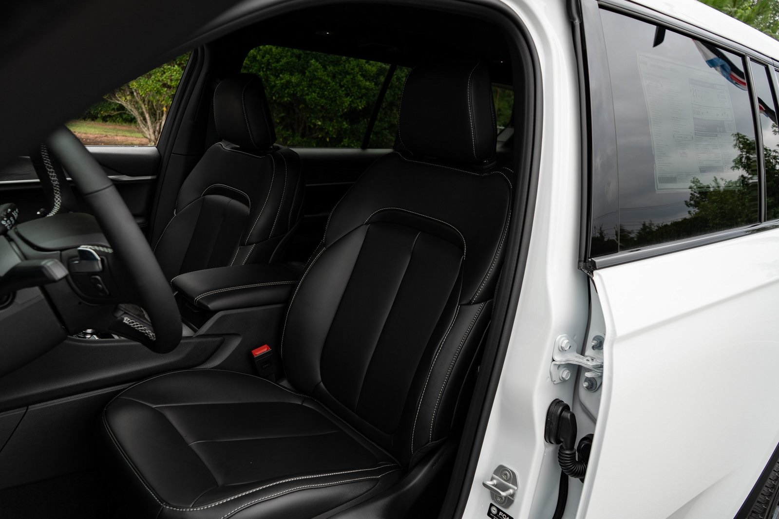 2025 Jeep Grand Cherokee Limited photo 13
