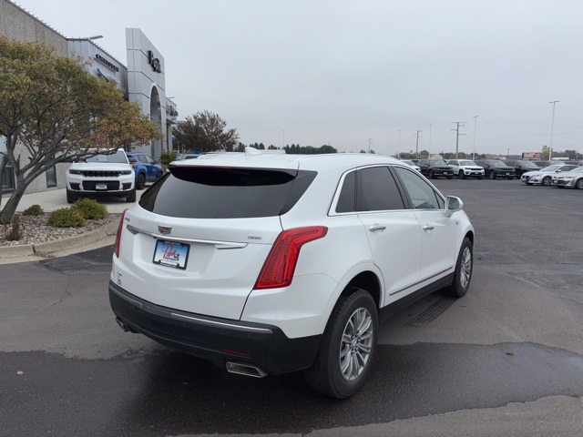 Used 2019 Cadillac XT5 Luxury with VIN 1GYKNDRS9KZ115842 for sale in Luverne, Minnesota