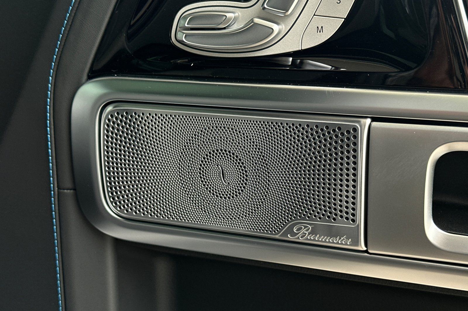 2025 Mercedes Benz G photo 5