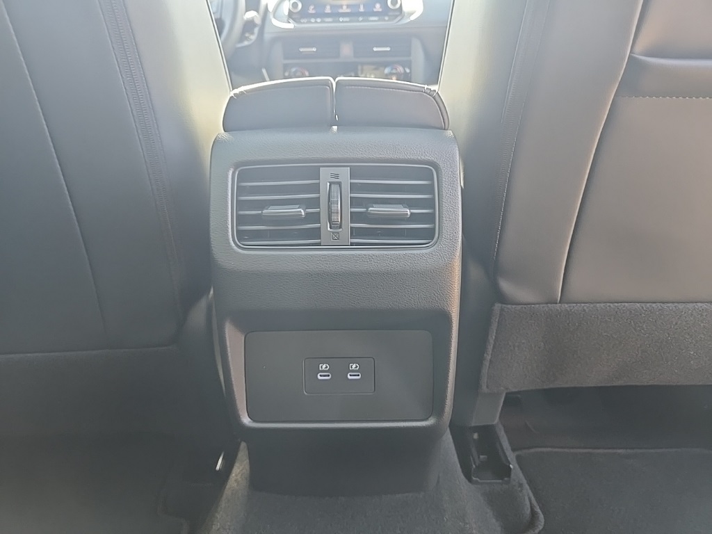 2026 Nissan Rogue SV photo 24
