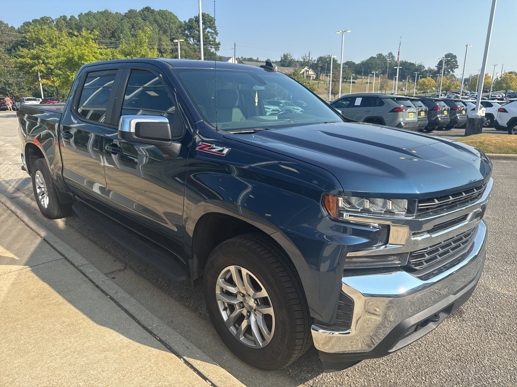 2021 Chevrolet Silverado 1500 LT photo 4
