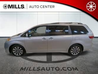 2020 Toyota Sienna XLE