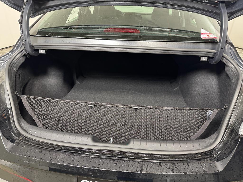 2025 Hyundai Elantra Hybrid photo 4