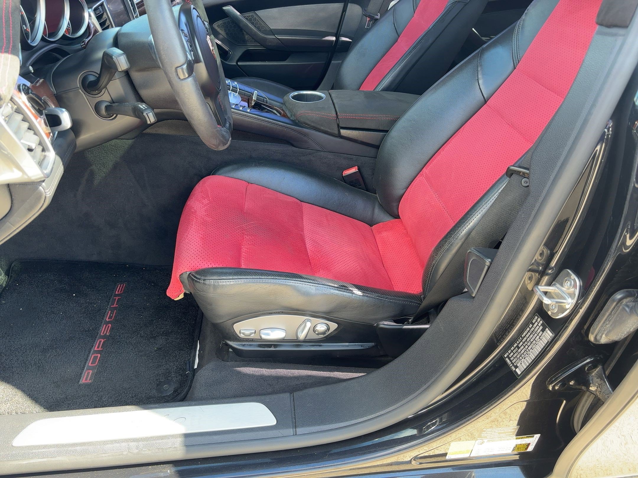 2010 Porsche Panamera Turbo photo 17
