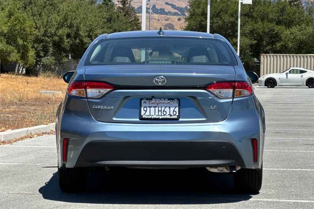 2025 Toyota Corolla LE photo 4