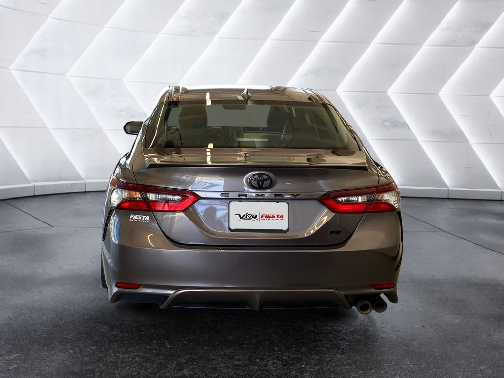 2023 Toyota Camry SE photo 5