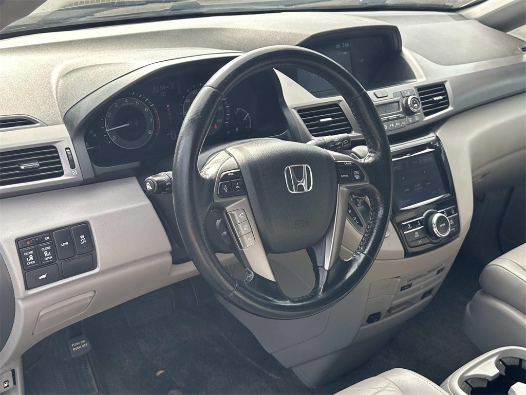 2015 Honda Odyssey EX-L photo 2