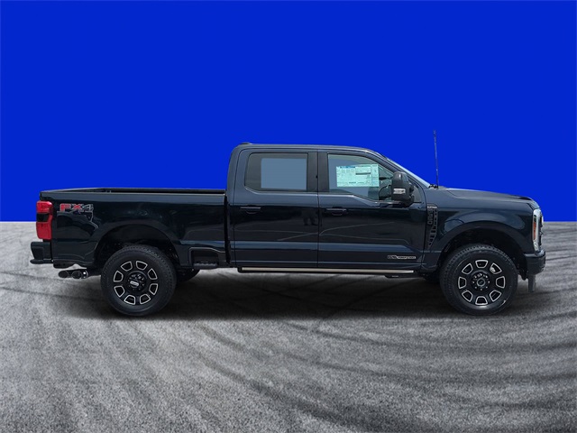 2025 Ford F-350 Platinum photo 2