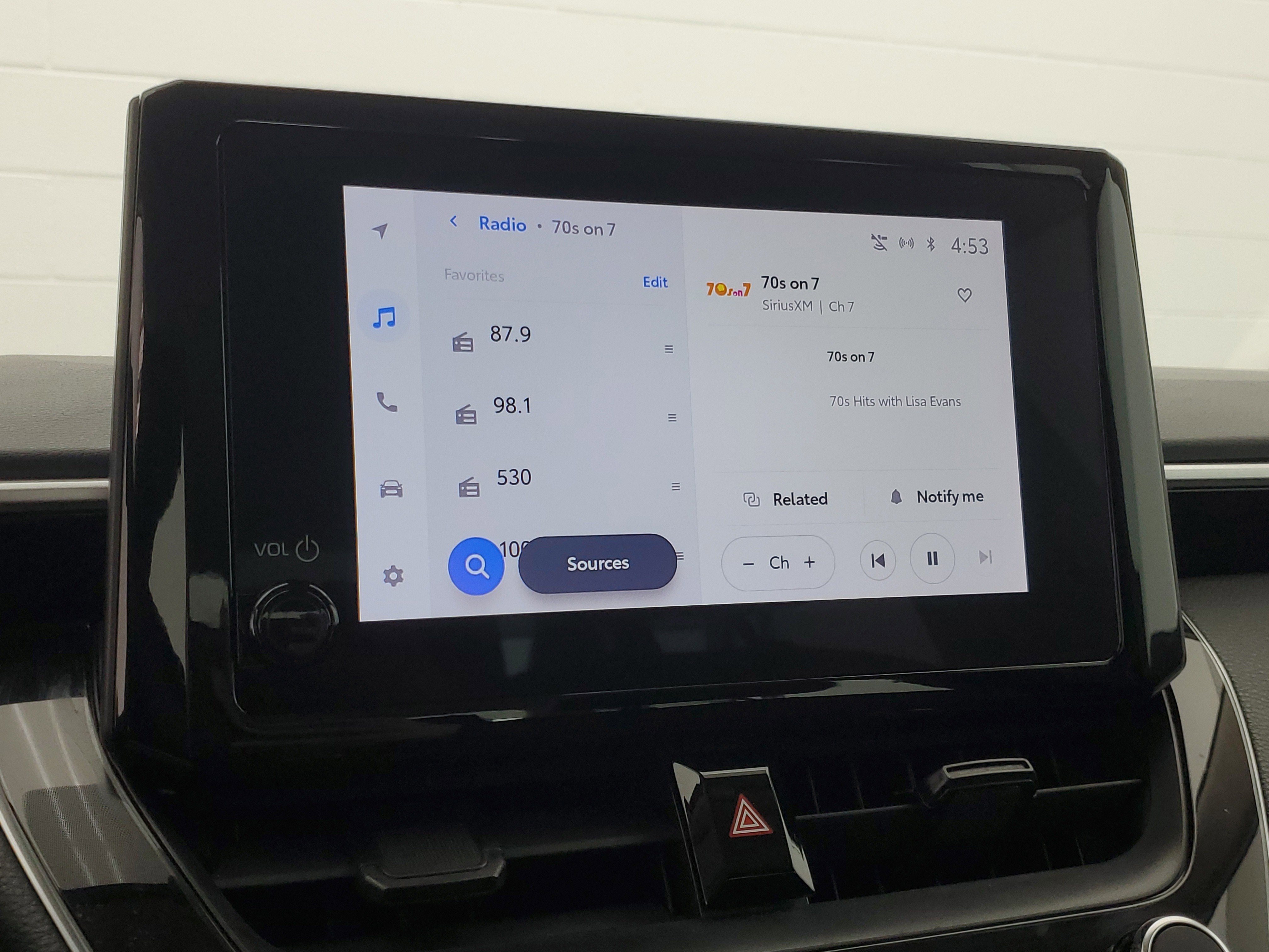 2024 Toyota Corolla LE photo 4