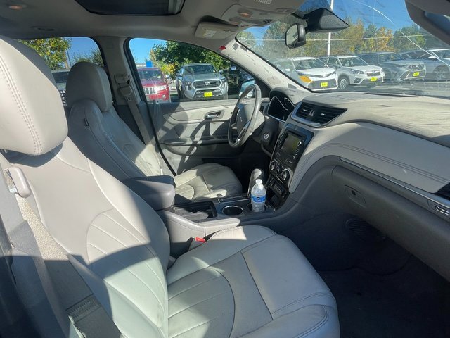 2016 Chevrolet Traverse LTZ photo 4