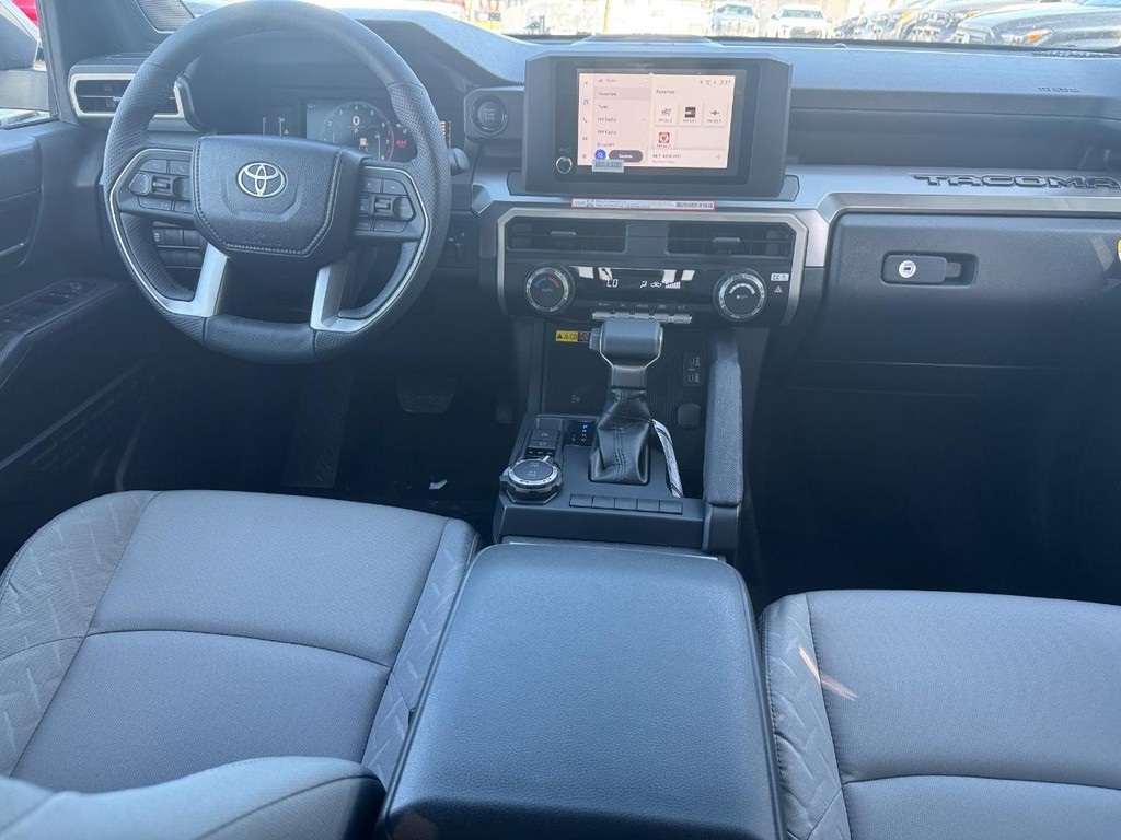 2025 Toyota Tacoma SR5 4x4 Double Cab photo 6